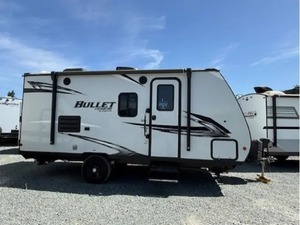 Used 2021 K-e-y-s-t-o-n-e Rv Bullet Crossfire 1700BH ready to sell - Product Image 6