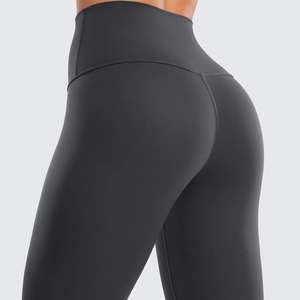 Leggings de yoga à taille élastique pour femmes, leggings noirs au design unique pour la salle de sport et les activités de plein air, extensibles, respirants et personnalisables. - Product Image 4