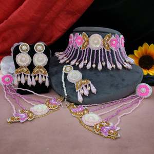 Conjunto de collar de perlas minimalista hecho a mano elegante indio para mujeres y niñas gargantilla estilo joyería atemporal para ocasiones especiales - Product Image 1