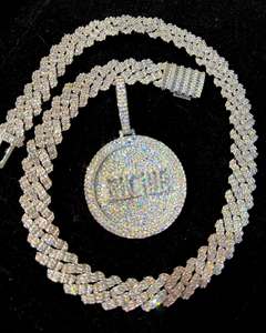 Colgante de calavera de moissanita de corte 3Ct personalizado, Plata de Ley chapada en oro rosa de 14 quilates, estilo hip-hop, letra personalizada, corte princesa - Product Image 5