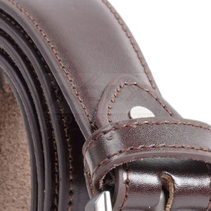 Ceintures décontractées personnalisables pour hommes fabriquées professionnellement avec cuir de vache à grain supérieur durable, bonne conception à boucle ardillon - Product Image 2