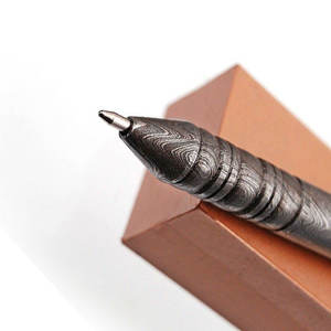 Stylo à bille en acier Damas fait main de haute qualité, avec logo personnalisé, dans un coffret en bois, en vente en gros - Product Image 6