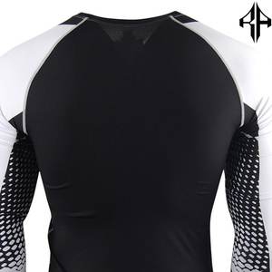 Nuevo diseño de manga larga cuello redondo cuello hombres sublimación Rash Guard camisa Spandex y poliéster alta calidad Rash Guard para hombres - Product Image 6