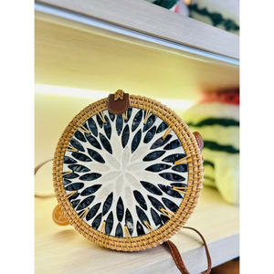 2026 New Collection Mother of Pearl Rattan Handbag Eco-Friendly Handmade Mosaic Purse for Fashion Show Wedding Party Luxury - Product Image 2