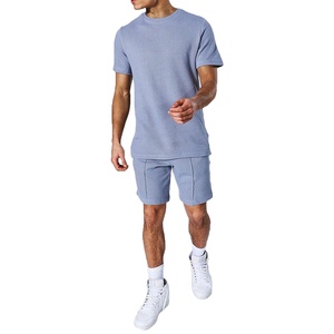 Conjunto de dos piezas de verano para hombre, de punto, de alta calidad y cómodo, de secado rápido, hecho a medida, con camiseta y pantalones cortos. - Product Image 1