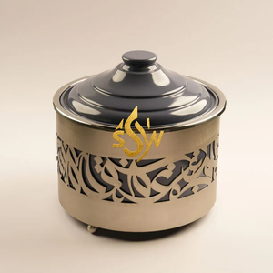 Casserole élégante, simple et attrayante en acier inoxydable avec pieds en bois et couvercles, pour servir des plats chauds, usage en cuisine. - Product Image 2