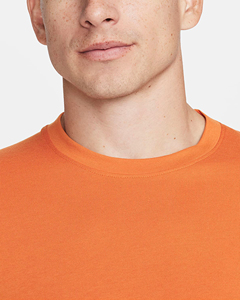 2025 último bordado en Blanco estampado hombres mujeres logotipo personalizado liso cuello redondo manga larga Camiseta para hombres camisetas para hombres - Product Image 4