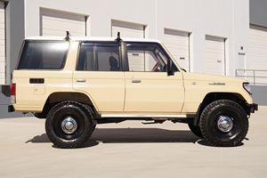 MEILLEURE OFFRE - LANDCRUISERS PRADO TURBO DIESEL 4X4 1994 - ÉTAT IMPECCABLE - PRÊT À L'EXPORTATION - CHOIX PREMIUM - PRÊT POUR L'OFF-ROAD - Product Image 5
