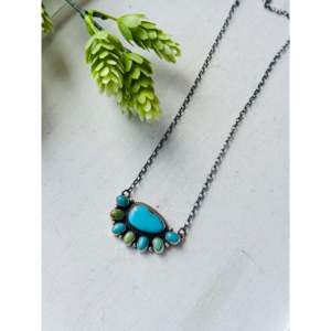 Collier superposé Geraldine James Fashion avec pierres multiples et grappe en argent sterling - Product Image 3
