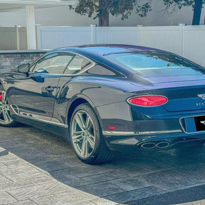 CLEAN 2022 Bentley Continental GT V8 AWD Conduite à Gauche 50001-75000 Miles Euro IV - Product Image 1