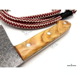 Couteau de cuisine artisanal de haute qualité en acier Damas avec manche en bois d'olivier, style industriel ambidextre, housse en cuir - Product Image 3