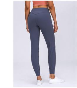 Pantalon de survêtement en molleton pour femmes, vêtements de rue personnalisés, jogging en coton respirant, vente en gros pour un usage décontracté en hiver - Product Image 1