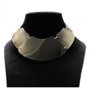 Lo último en collar moderno de moda de cuerno hecho a medida, joyería Bohemia única con collar de piedras preciosas con colgante tallado a mano - Product Image 2