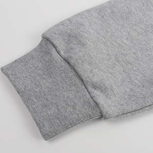 เสื้อสเวตเชิ้ตแขนสั้นผ้าฟลีซผสมโพลีเอสเตอร์/คอตตอนสำหรับฤดูหนาว ขายดี สไตล์ฝรั่งเศส คอกลม ปักลายกรด - Product Image 4