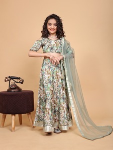 Nouveautés : Ensemble Lehenga Choli décontracté pour filles, manches asymétriques, tissu denim imprimé, dupatta en chinon et mousseline lavable – VESTA EXPORTS - Product Image 4