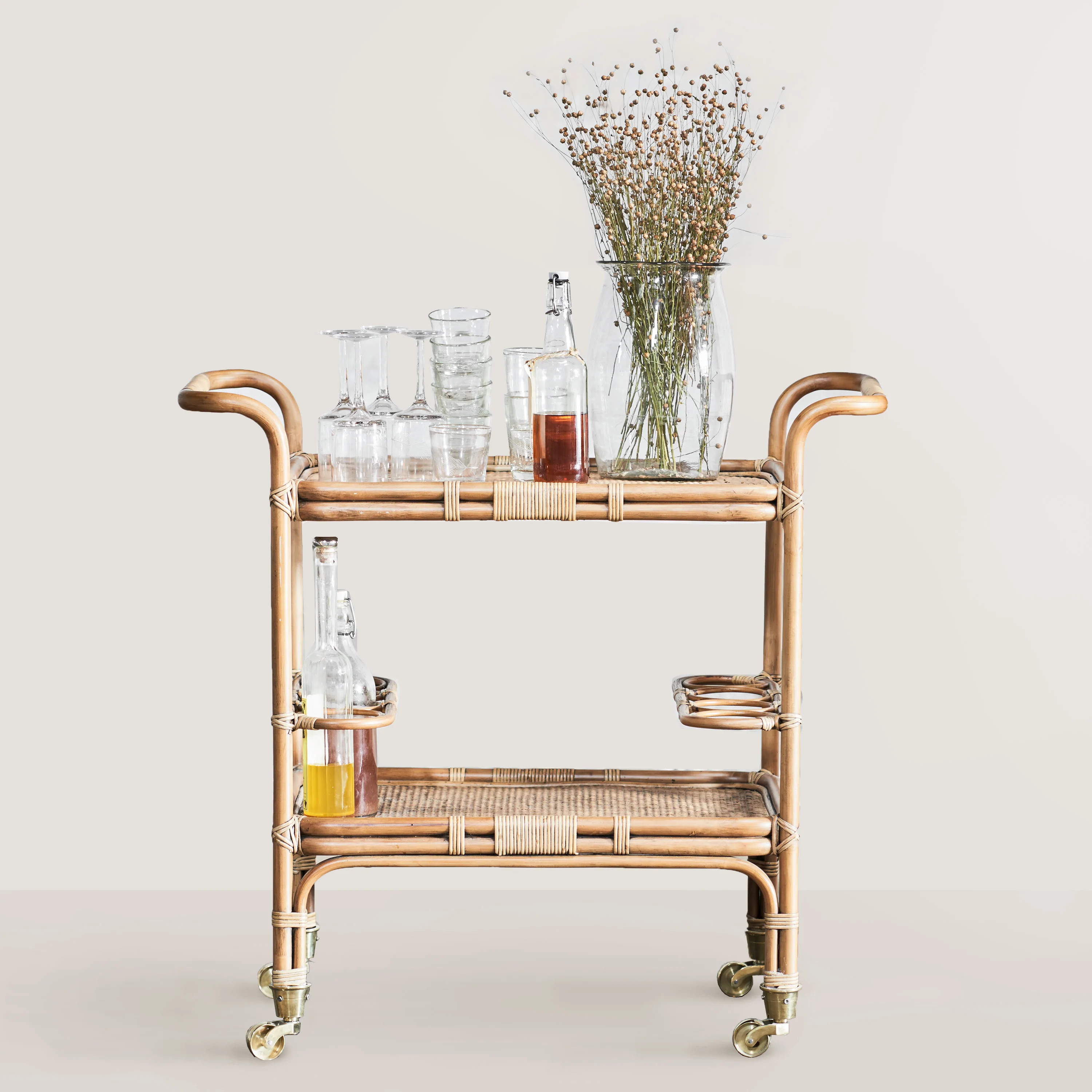 Оптовая продажа стул из пластикового ротанга тележки напиток тележка 2 уровня тележки для еды напитка тележки для отеля и ресторан отеля мебель из Вьетнама