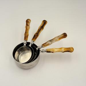 Ensemble de tasses à mesurer de 4 pièces, ensemble de mesure en acier inoxydable avec poignée en résine, par R B Overseas à prix raisonnable en provenance d'Inde - Product Image 4