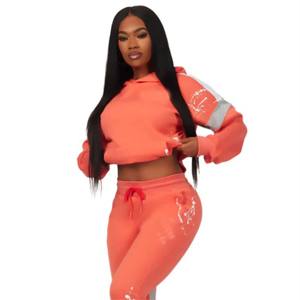 Chándal apilado moderno para mujer: cómodo y elegante para estilos de vida activos - Product Image 4