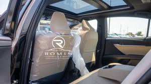 Toyota Camry d'occasion 2018, berline essence, entrée sans clé, démarrage par bouton-poussoir, toit panoramique, 6 places - Product Image 3