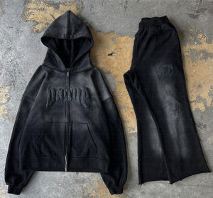 Chándal de 2 piezas con estampado gráfico de diamantes de imitación personalizado para hombre, pantalones de chándal acampanados de color personalizado, Conjunto de sudadera con cremallera y Jogger para hombre - Product Image 1