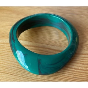 Brazalete de Resina Estilo Ángel Hecho a Mano de Alta Calidad, Personalizable, Precio de Fábrica OEM, Proveedor de Joyería - Product Image 6