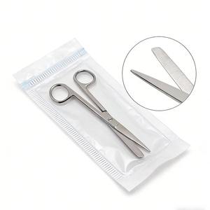 Tijeras de sutura rectas Spencer de 14 cm, 3 unidades, para la eliminación precisa de suturas en procedimientos dentales y quirúrgicos generales - Product Image 3