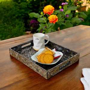 Plateau moderne en bois de noyer pouf avec poignées plateau de service pour la décoration de salon idée cadeau pour la maison - Product Image 3