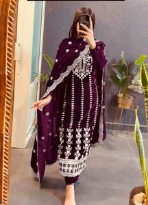 Conjunto de traje Salwar Kameez de terciopelo de ropa paquistaní de calidad superior para eventos étnicos al mejor precio - Product Image 3