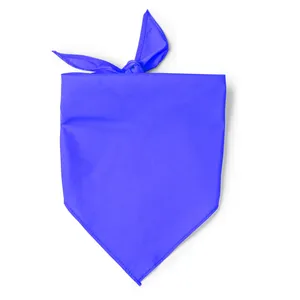 Sciarpa Triangolare Personalizzata Vibbi, Cappelli e Berretti Promozionali per Merchandising - Product Image 2