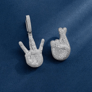 Pendentif personnalisé en alliage plaqué or avec diamants, style urbain tendance - Product Image 2