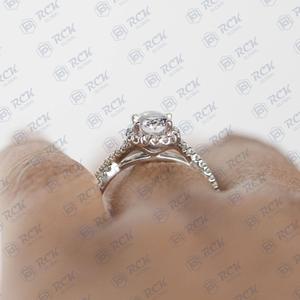 1,00 TCW anillo de moissanita solitario de corte ovalado para mujer/Joyería de compromiso anillo de diamante de moissanita en oro de 18KT - Product Image 3