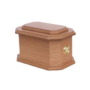Urnes de crémation en bois de finition polie naturelle décorative faite à la main Urnes commémoratives en bois de cendres de corps humain adulte - Product Image 6