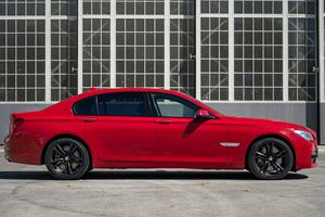 BMW 750LI 2013 Económico con Volante a la Izquierda/Derecha - Product Image 4