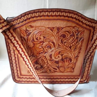 Sac à bandoulière unisexe élégant en cuir pleine fleur véritable, gravé à la main avec des motifs floraux géométriques, fermeture éclair, idéal pour festivals, mariages et soirées