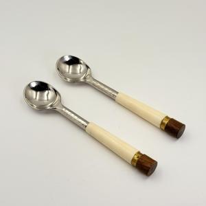 Juego de Utensilios para Helado con Diseño Elegante, Mango de Resina, Estilo Moderno, Juego de 2 Cucharas para Helado de Acero Inoxidable en India - Product Image 4