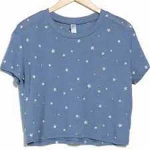 T-shirts vintage pour femmes Hauts à la mode en détresse T-shirts graphiques rétro Vêtements décontractés féminins Vêtements et accessoires classiques - Product Image 4