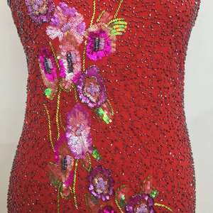 ชุดเดรสค็อกเทลงานเลี้ยงวันเกิดหรูหรา ปักเลื่อมด้วยมือ พร้อมสำหรับงานพรมแดง ความยาวระดับเข่า ผ่าข้าง สำหรับผู้หญิง - Product Image 1