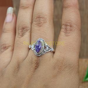 Anillo de Charoita de Primera Calidad, Anillo de Plata de Ley 925, Anillo con Piedra Púrpura, Anillo de Compromiso, Joyería de Charoita, Regalo para Mujer - Product Image 3