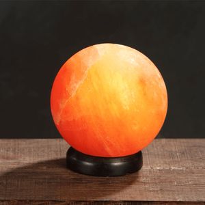 Sphère de sel rose de l'Himalaya faite à la main de qualité supérieure Globe en cristal naturel avec base en bois pour une décoration intérieure élégante - Product Image 4