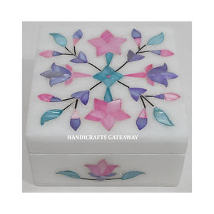 Caja de joyería de madreperla con incrustaciones de mármol blanco de forma cuadrada con diseño de flores multicolor utilizado para embalaje y regalo de joyería - Product Image 1