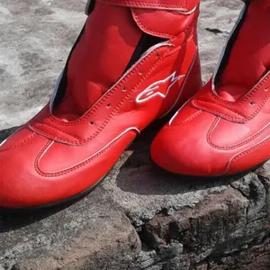 Sepatu bot kulit sepeda motor pria, sepatu bot olahraga dan tur sepeda motor tahan air dengan logo kustom Tingkat penjualan penuh kualitas terbaik