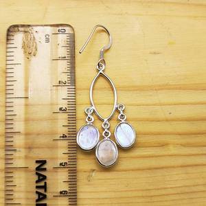 Boucles d'oreilles bohèmes en argent sterling 925 faites à la main en forme de pierre de lune arc-en-ciel pierres précieuses pierres naturelles pour les mariages - Product Image 3
