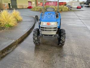 Envío Gratis SIAL TF-193 Tractor Compacto 4WD de 19.2HP, Diésel de 3 Cilindros y 1.1L, Transmisión Shuttle de 6 Velocidades, PTO de 540 RPM, Enganche de 3 Puntos y ROPS Plegable - Product Image 4
