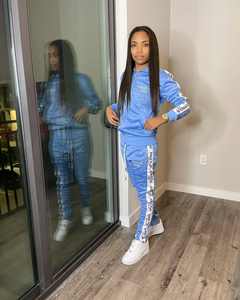 ชุดกีฬาสำหรับผู้ชายและผู้หญิงชุดวอร์มผ้าโพลีเอสเตอร์แบบมีแถบด้านข้างโลโก้ตามสั่ง - Product Image 2