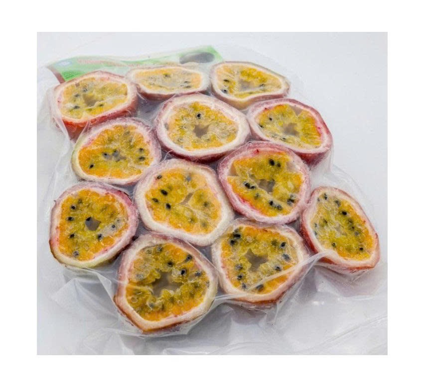 Frozen passion fruit in bulk packaging suitable for hotels catering companies and dessert production in various markets