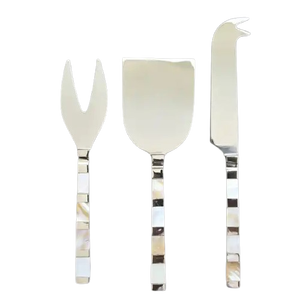 Ensemble de couteaux à fromage en métal au design incroyable avec manche en bois, finition argentée pour l'utilisation dans les hôtels, ensembles de couteaux à fromage et de tarteleins à beurre - Product Image 6