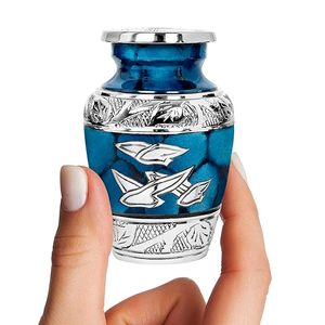 Pequeña urna de recuerdo de aluminio decorativa para conservar las cenizas de cremación de los miembros de la familia en un elegante contenedor conmemorativo - Product Image 5