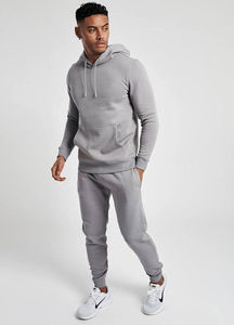 Conjunto Deportivo Personalizado con Logotipo, Chaqueta Deportiva Gruesa con Capucha Doble, Lavada y con Pedrería, y Pantalones Deportivos Holgados - Product Image 6