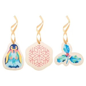 Boules de Noël et décorations d'arbre en bois personnalisées par CreaJul pour la décoration et le merchandising - Product Image 2