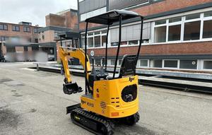 รถขุดขนาดเล็ก JPC HT12 เครื่องยนต์ยันมาร์ S12HP แบบ Open ROPS พร้อมใบมีดดันด้านหน้า บูมหมุนได้ ได้รับการรับรองมาตรฐาน EPA และ CE พร้อมหัวหนีบไฮดรอลิกเสริม - Product Image 4